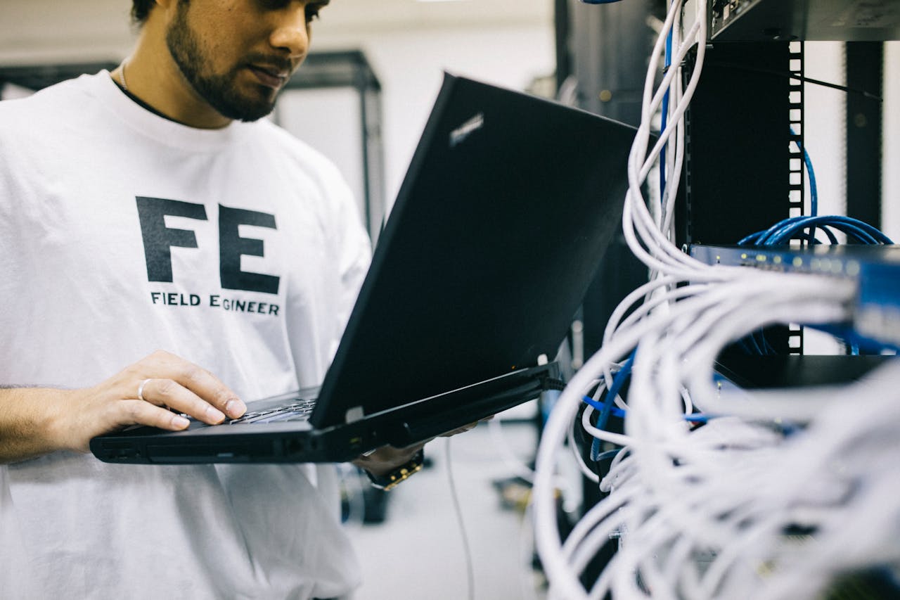 pexels field engineer - IT Services in Doha Qatar